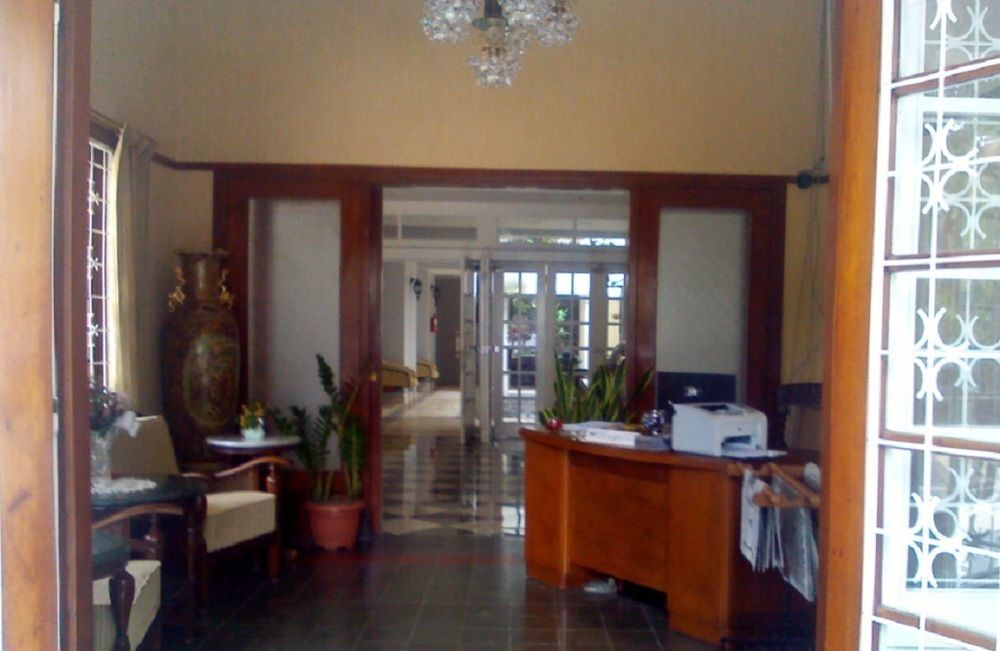 La Nostalgie Boutique Guest House Bandung Exteriör bild