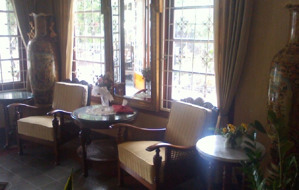 La Nostalgie Boutique Guest House Bandung Exteriör bild
