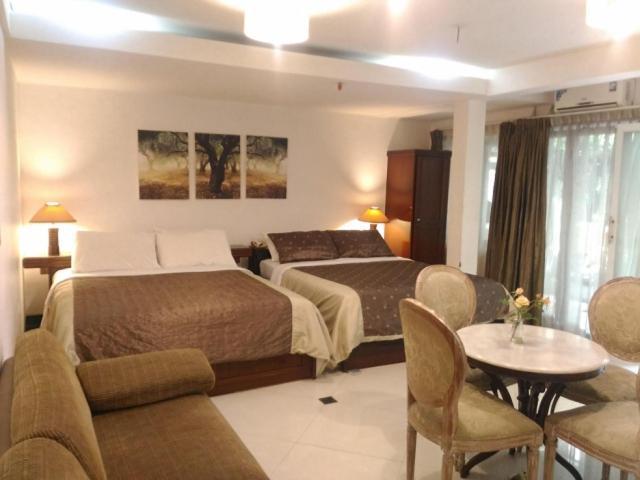 La Nostalgie Boutique Guest House Bandung Exteriör bild